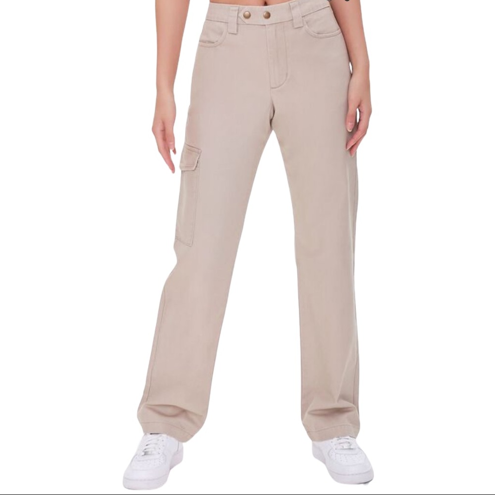 Forever 21 Straight Leg Cargo Pants Khaki Size Large NWT